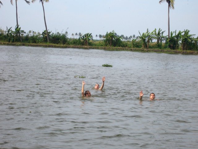 Kerala_03.11.2005_012.JPG, 163 KB