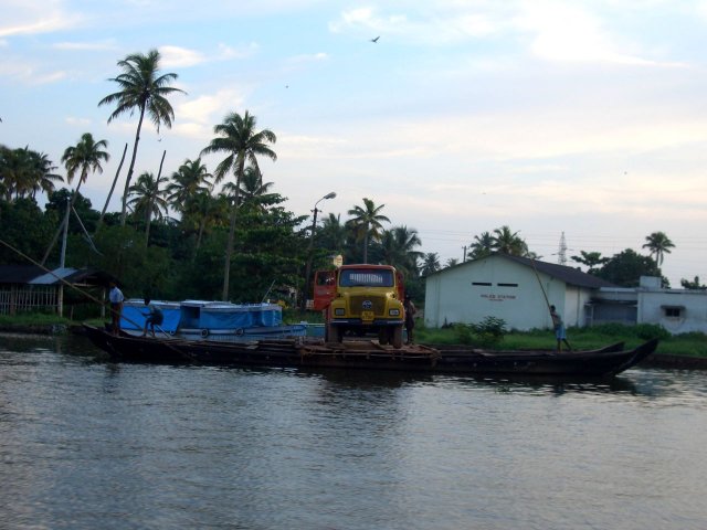 Kerala_03.11.2005_026.JPG, 150 KB